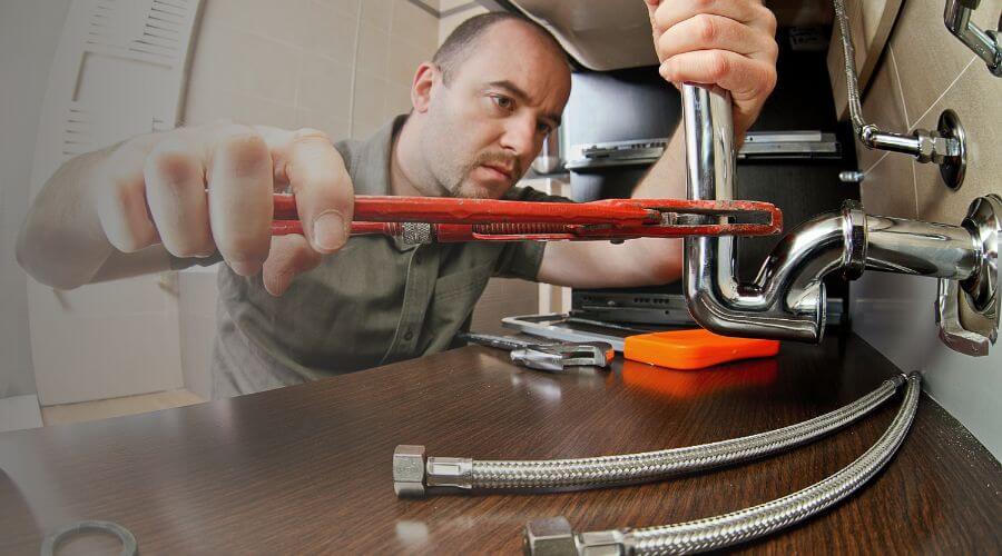 Expert burst pipe repair services in Prairie View, KS